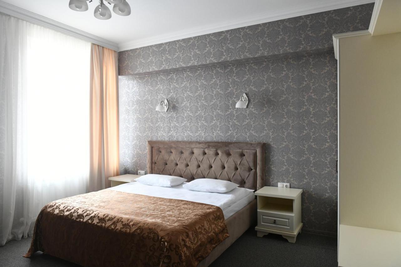 Central Hotel 索罗卡 外观 照片