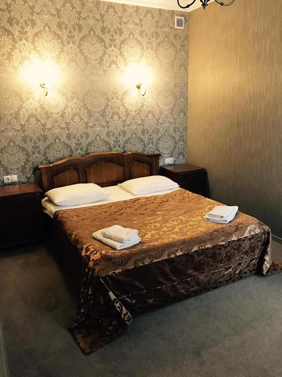 Central Hotel 索罗卡 外观 照片
