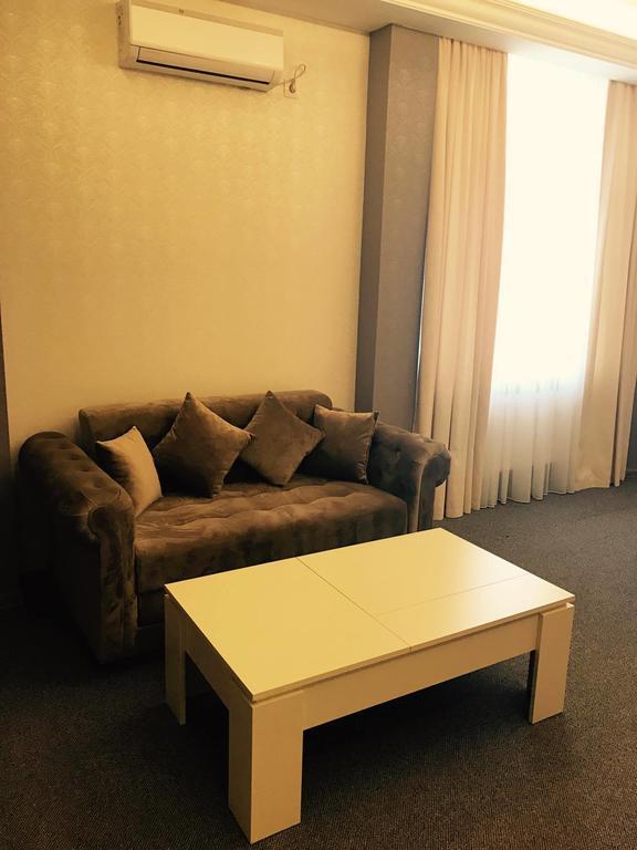 Central Hotel 索罗卡 外观 照片